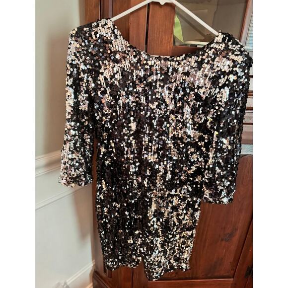 Women’s Size Medium Blaque Label Lo Back Silver All Sequin Short Dress - Picture 3 of 6